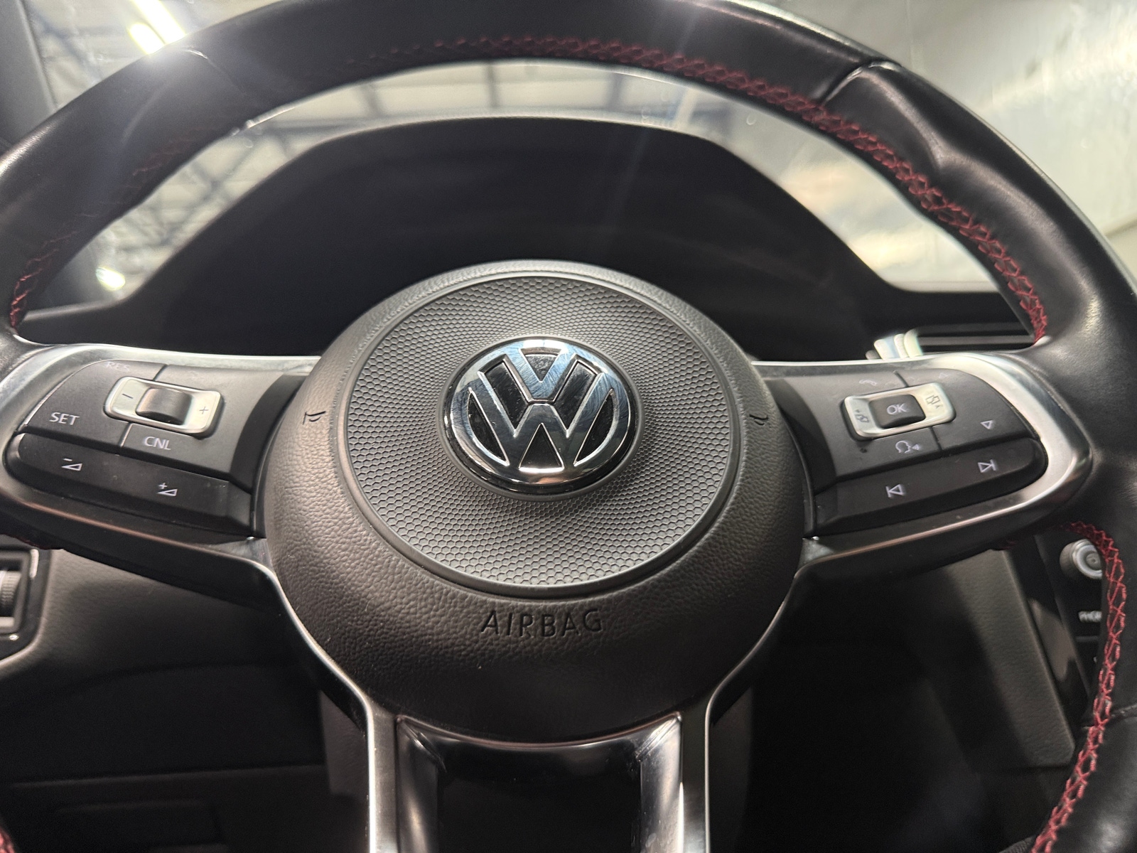 Thumbnail: 2018 Volkswagen Golf - 4