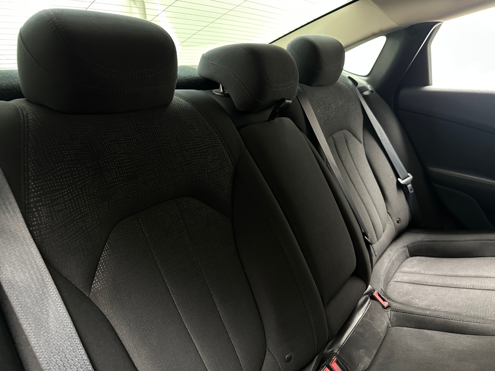 Thumbnail: 2016 Chrysler 200 - 6