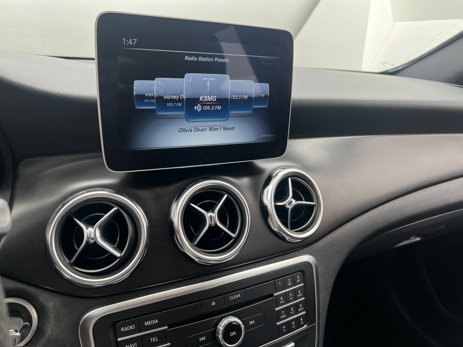 Thumbnail: 2019 Mercedes-Benz GLA - 3