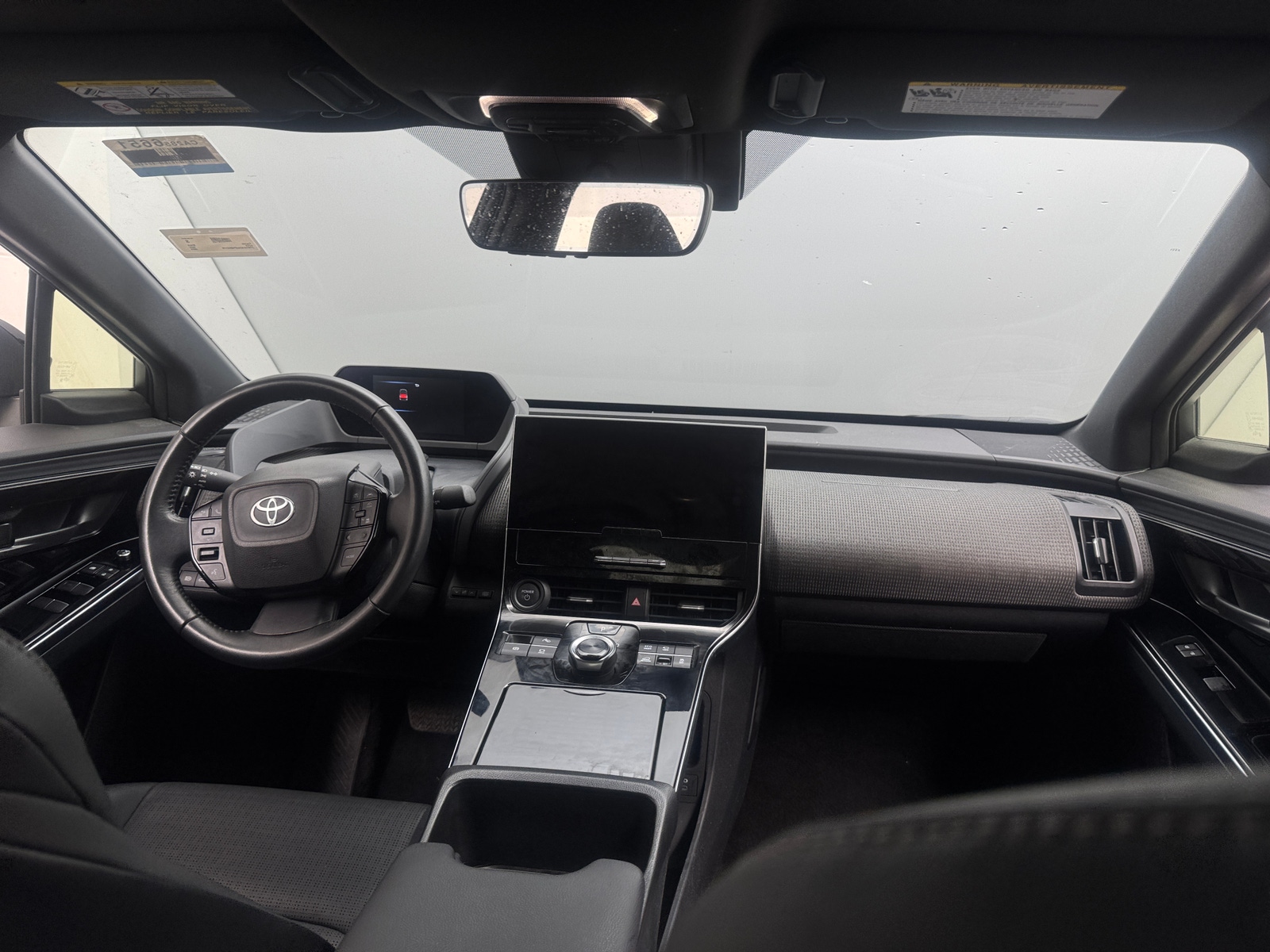 Thumbnail: 2023 Toyota bZ4X - 2