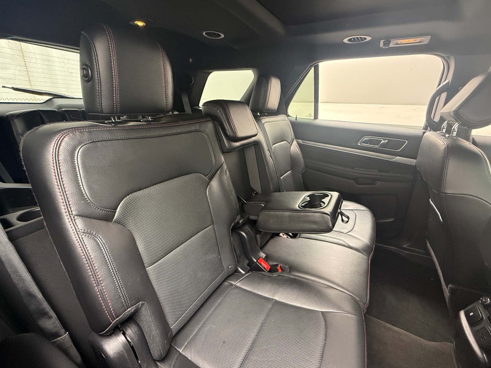 Thumbnail: 2016 Ford Explorer - 5