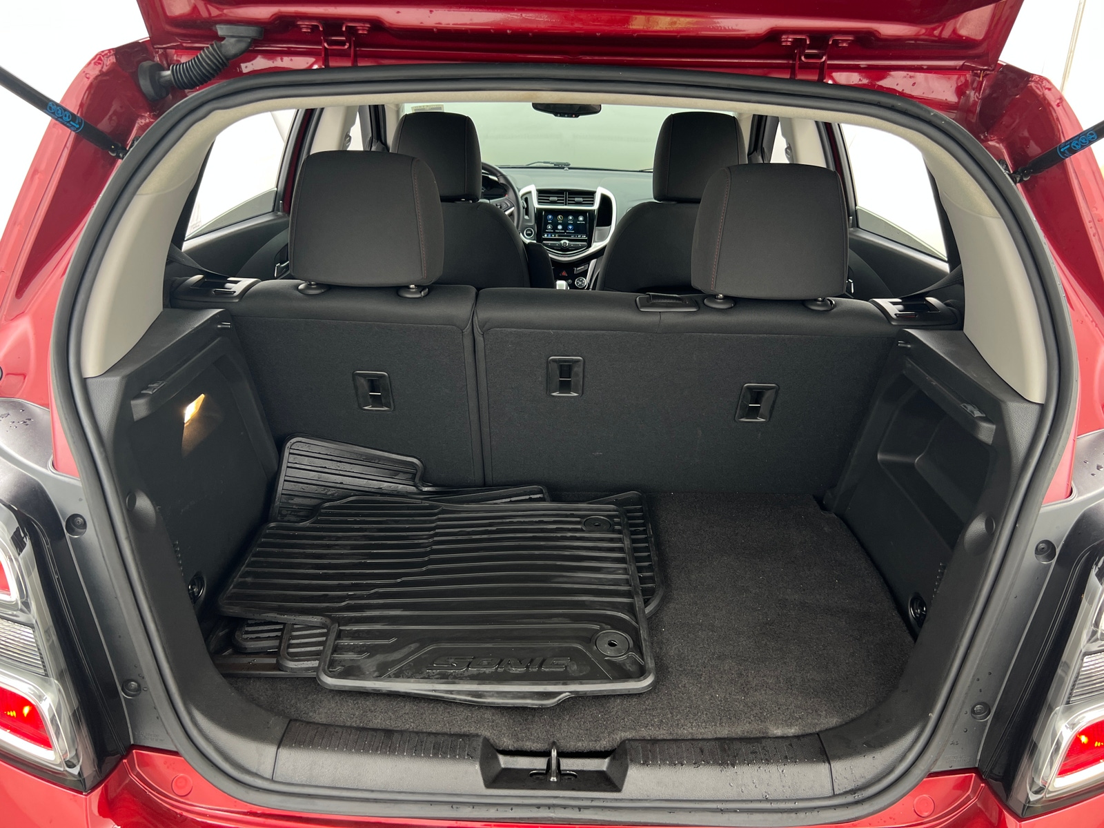 Thumbnail: 2018 Chevrolet Sonic - 7