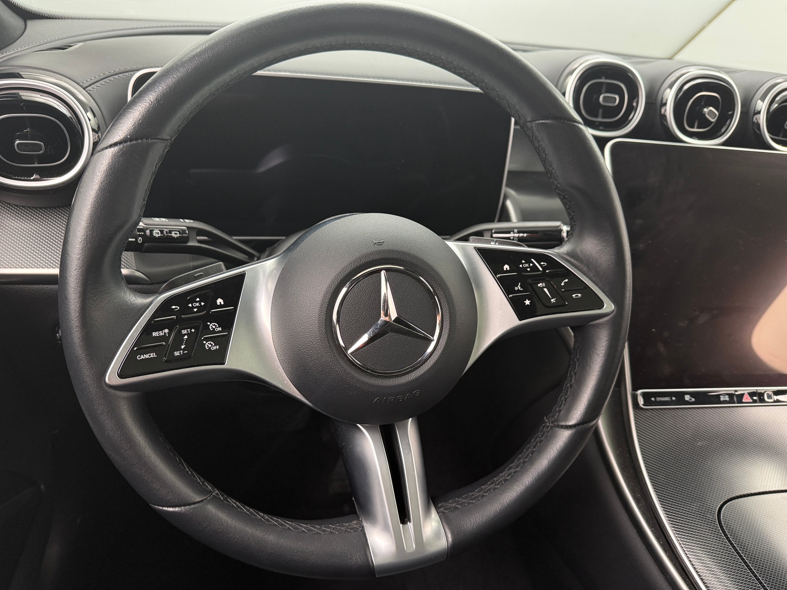 Thumbnail: 2024 Mercedes-Benz GLC - 4