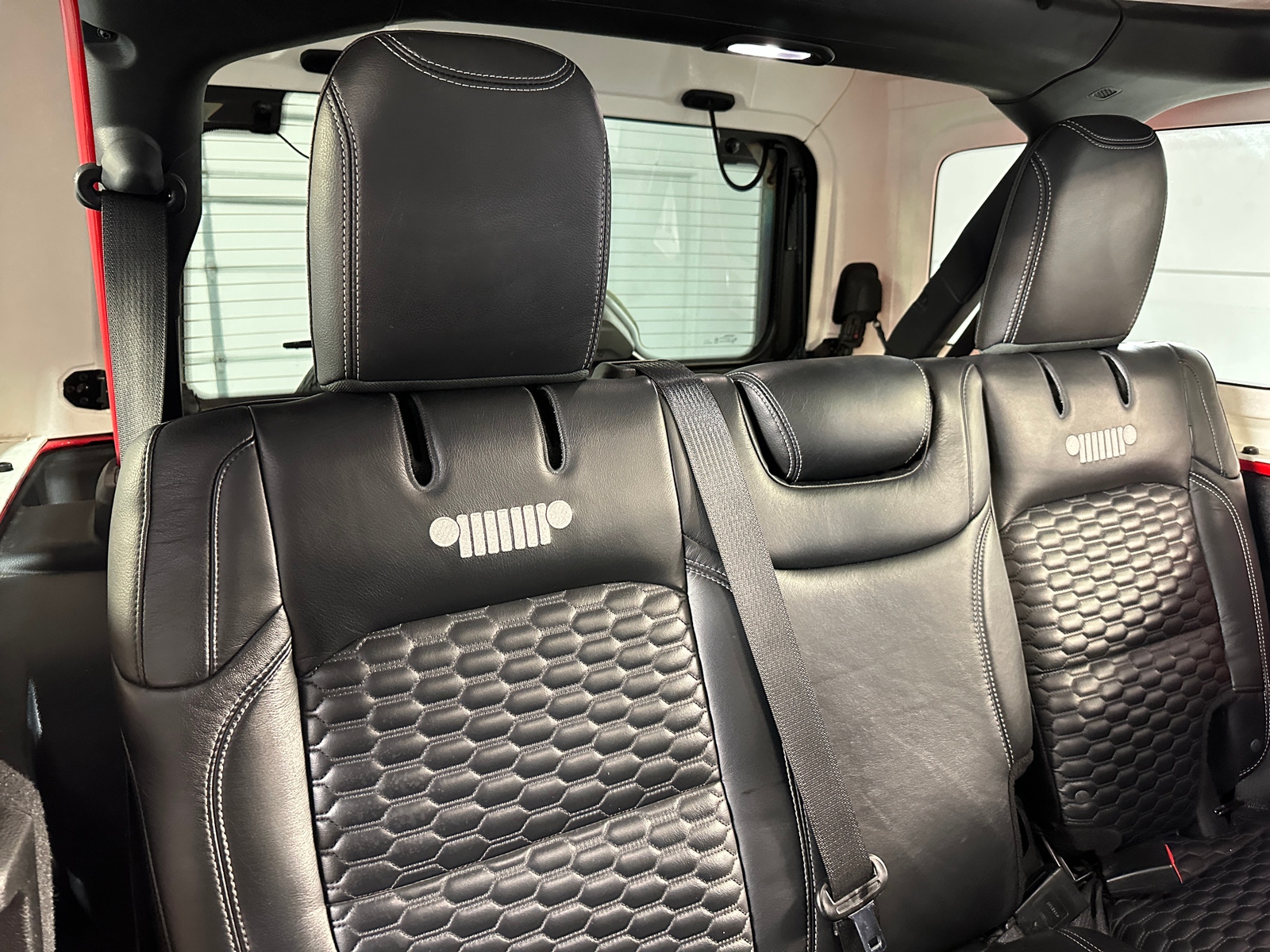 Thumbnail: 2021 Jeep Wrangler - 6