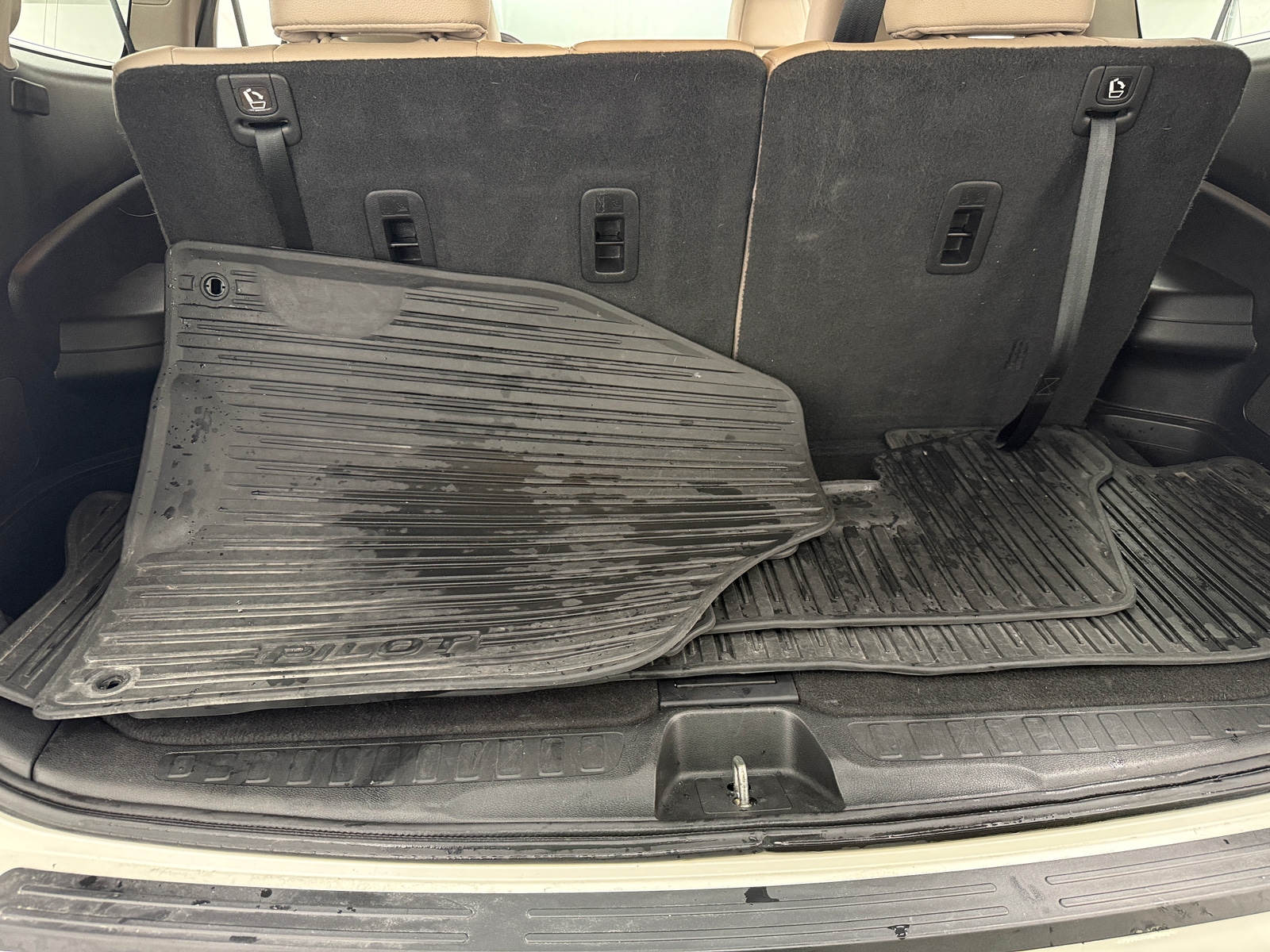 Thumbnail: 2017 Honda Pilot - 6