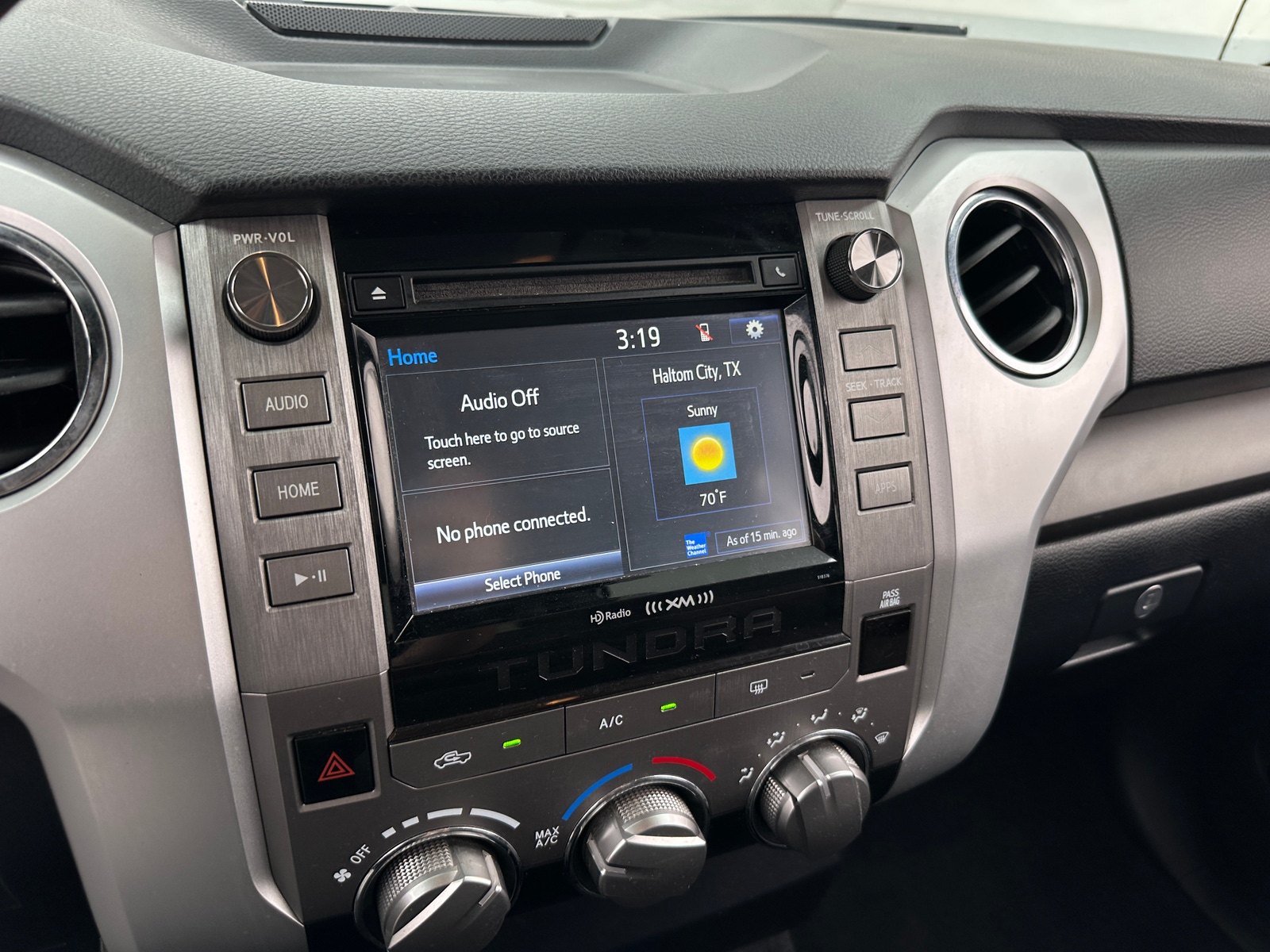 Thumbnail: 2019 Toyota Tundra - 4