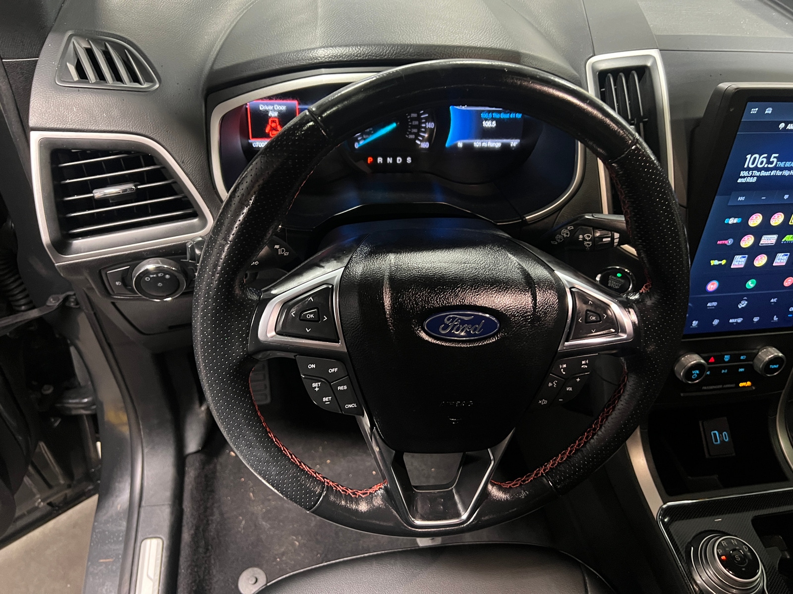 Thumbnail: 2021 Ford Edge - 4