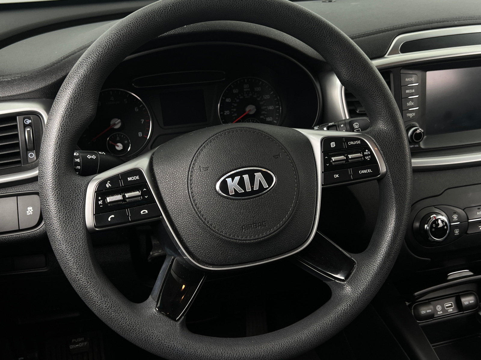 Thumbnail: 2019 Kia Sorento - 5