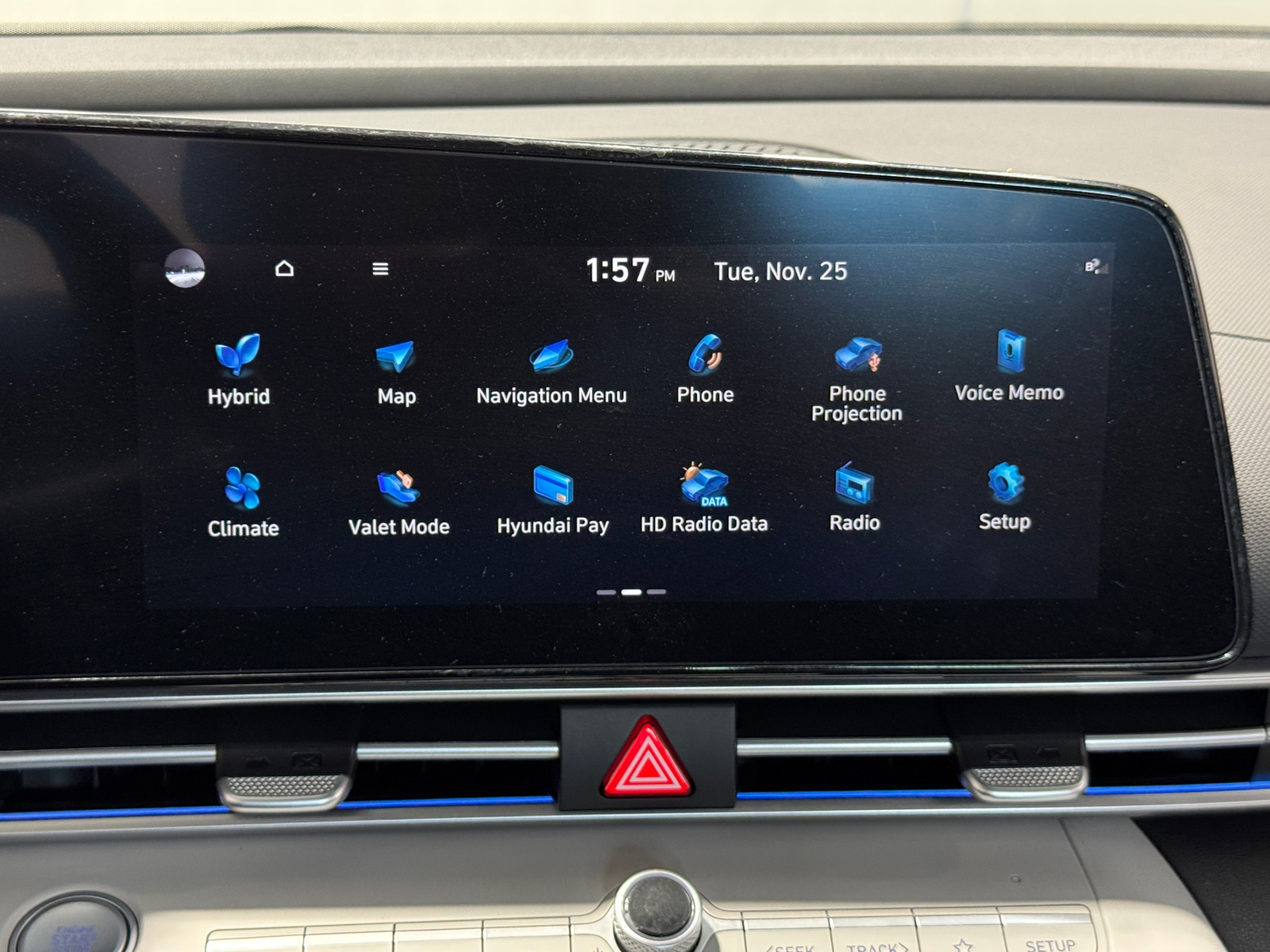 Thumbnail: 2023 Hyundai Elantra - 3