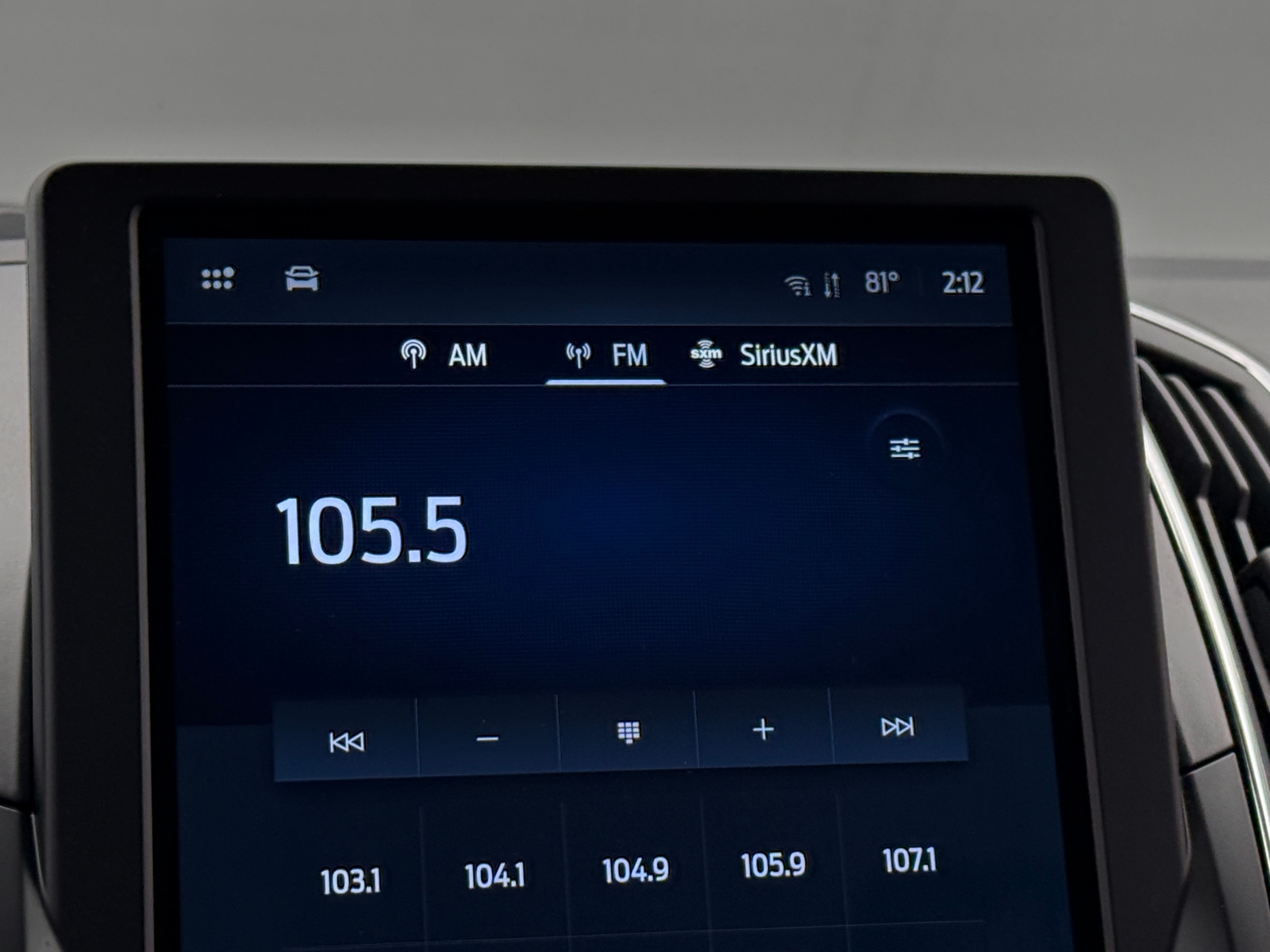 Thumbnail: 2024 Ford Edge - 3