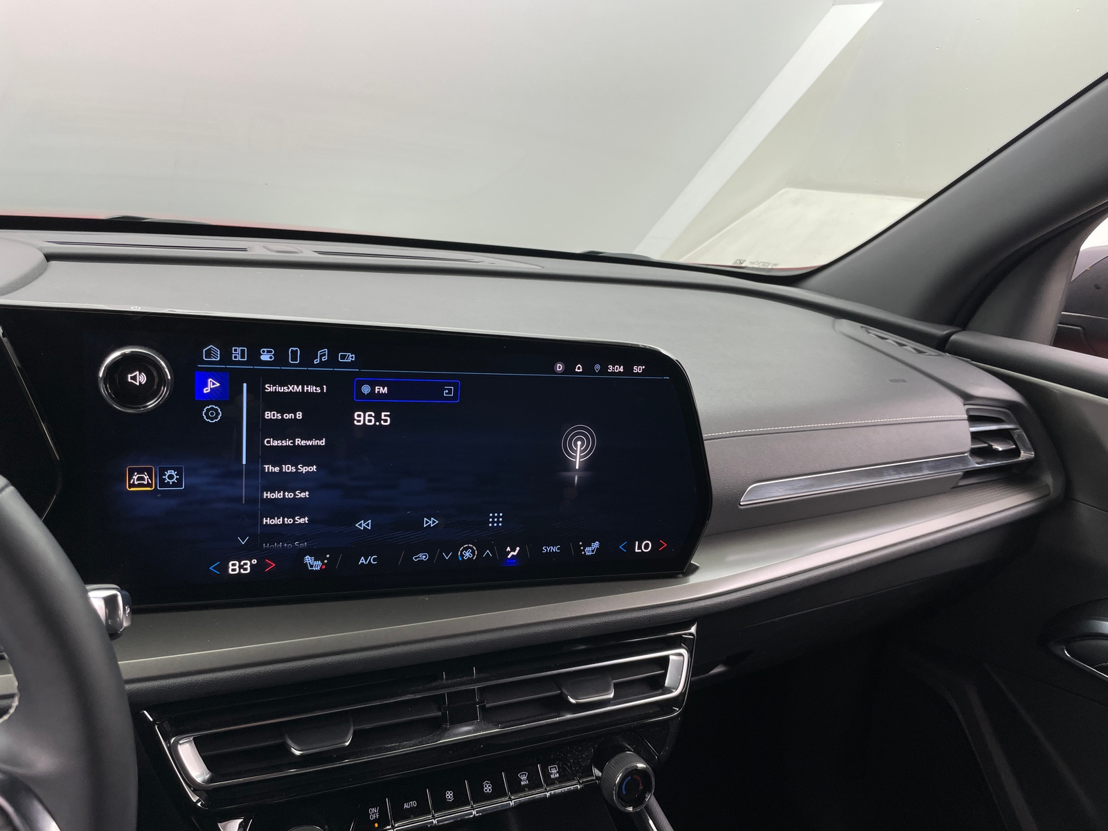 Thumbnail: 2025 Chevrolet Traverse - 4