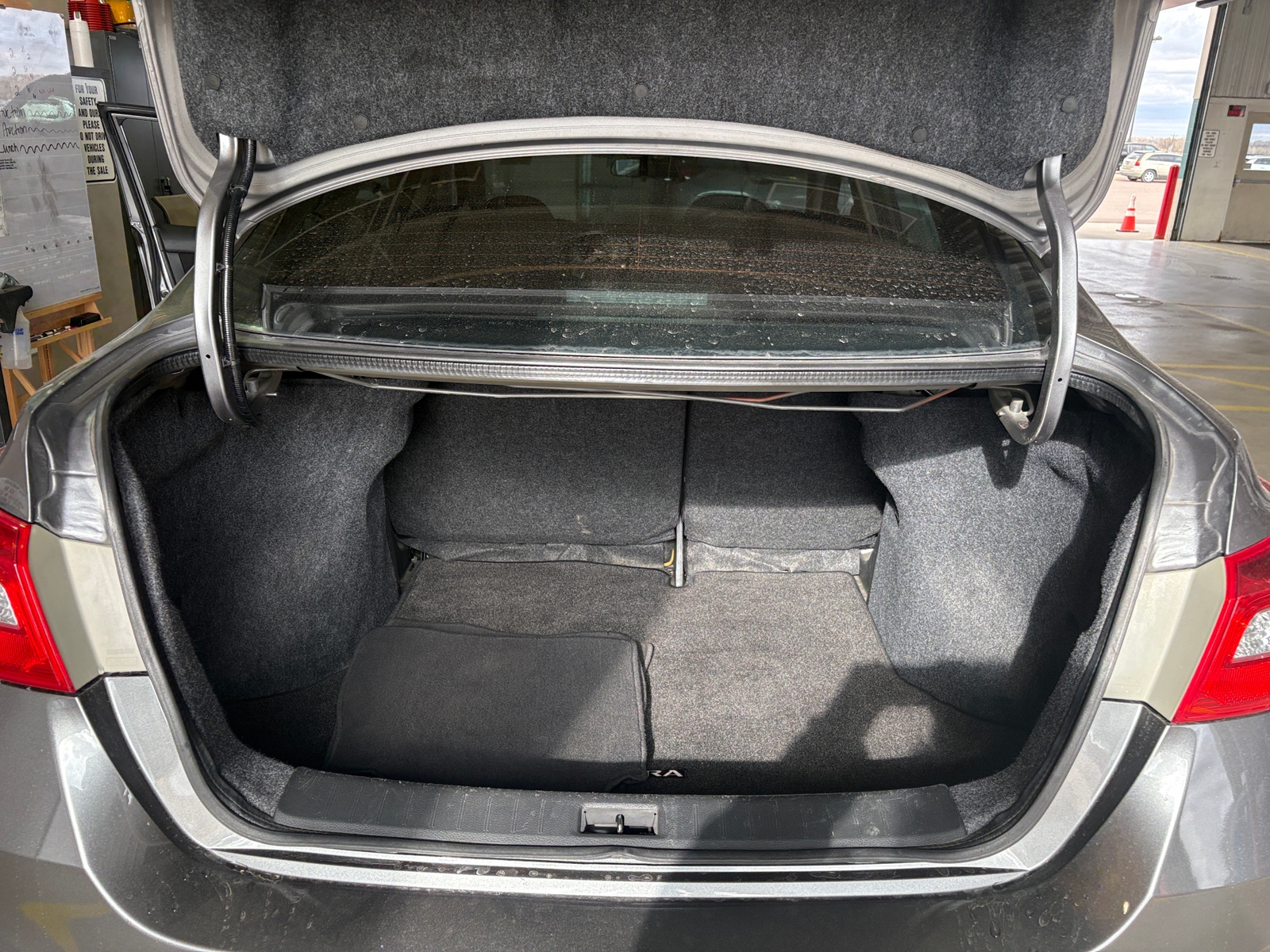 Thumbnail: 2017 Nissan Sentra - 7