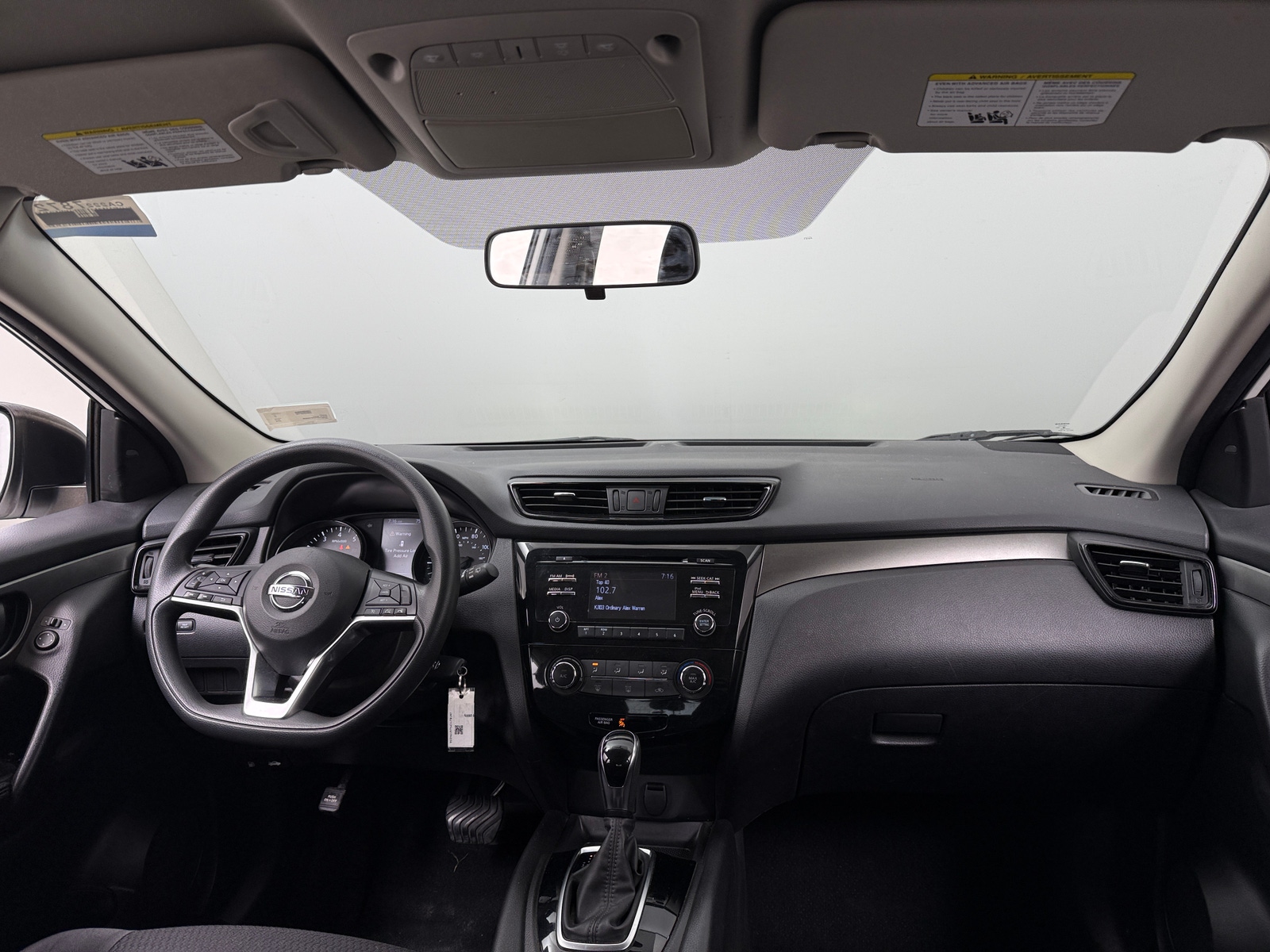 Thumbnail: 2018 Nissan Rogue Sport - 3