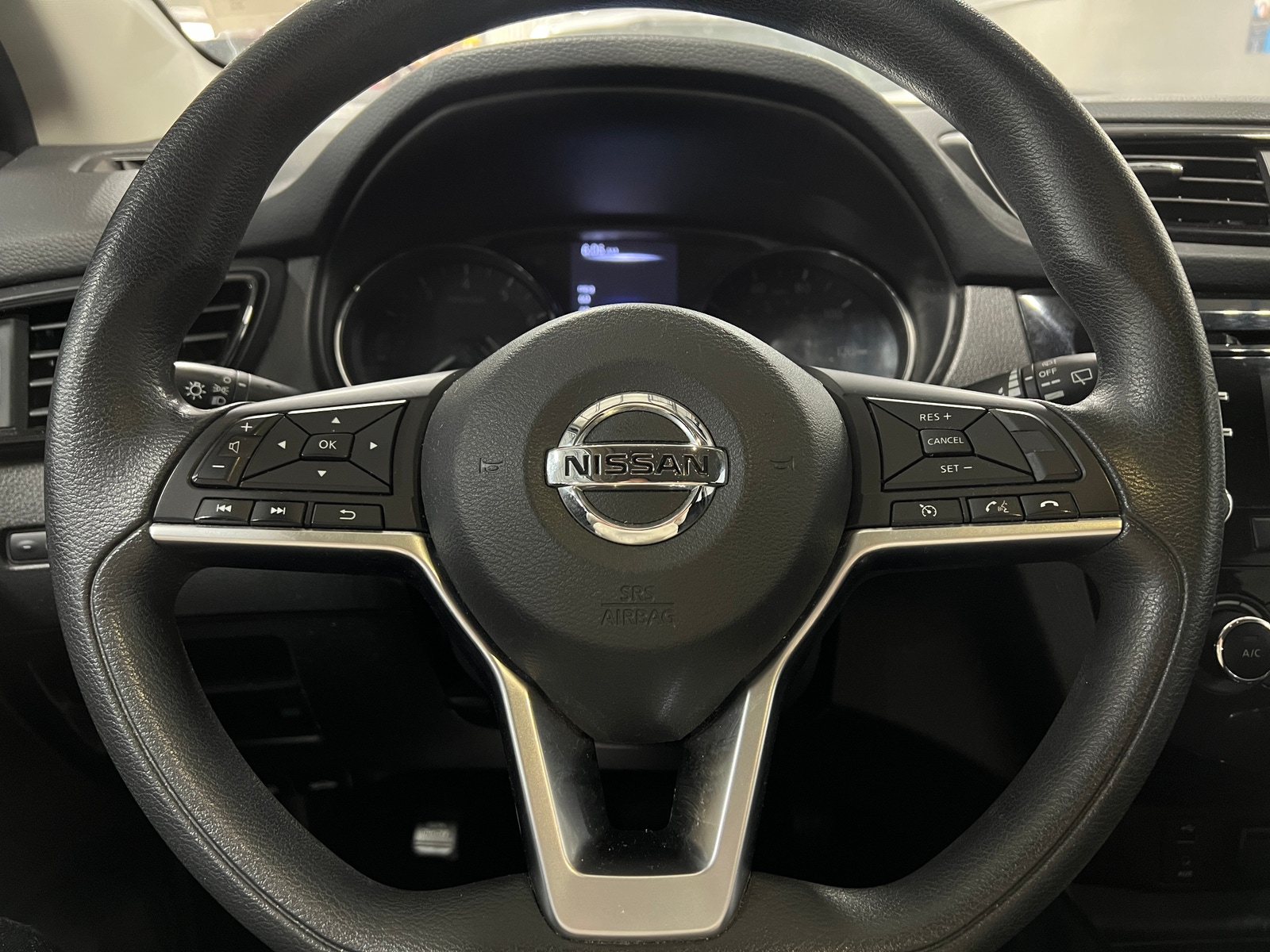 Thumbnail: 2018 Nissan Rogue Sport - 5