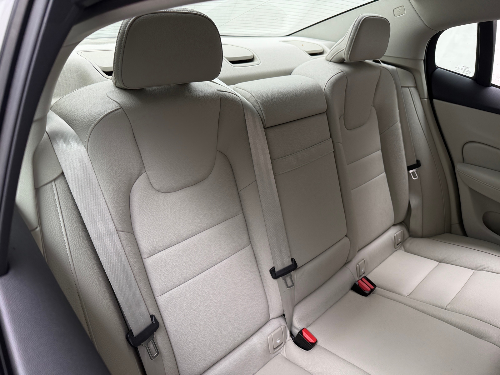 Thumbnail: 2020 Volvo S60 - 5