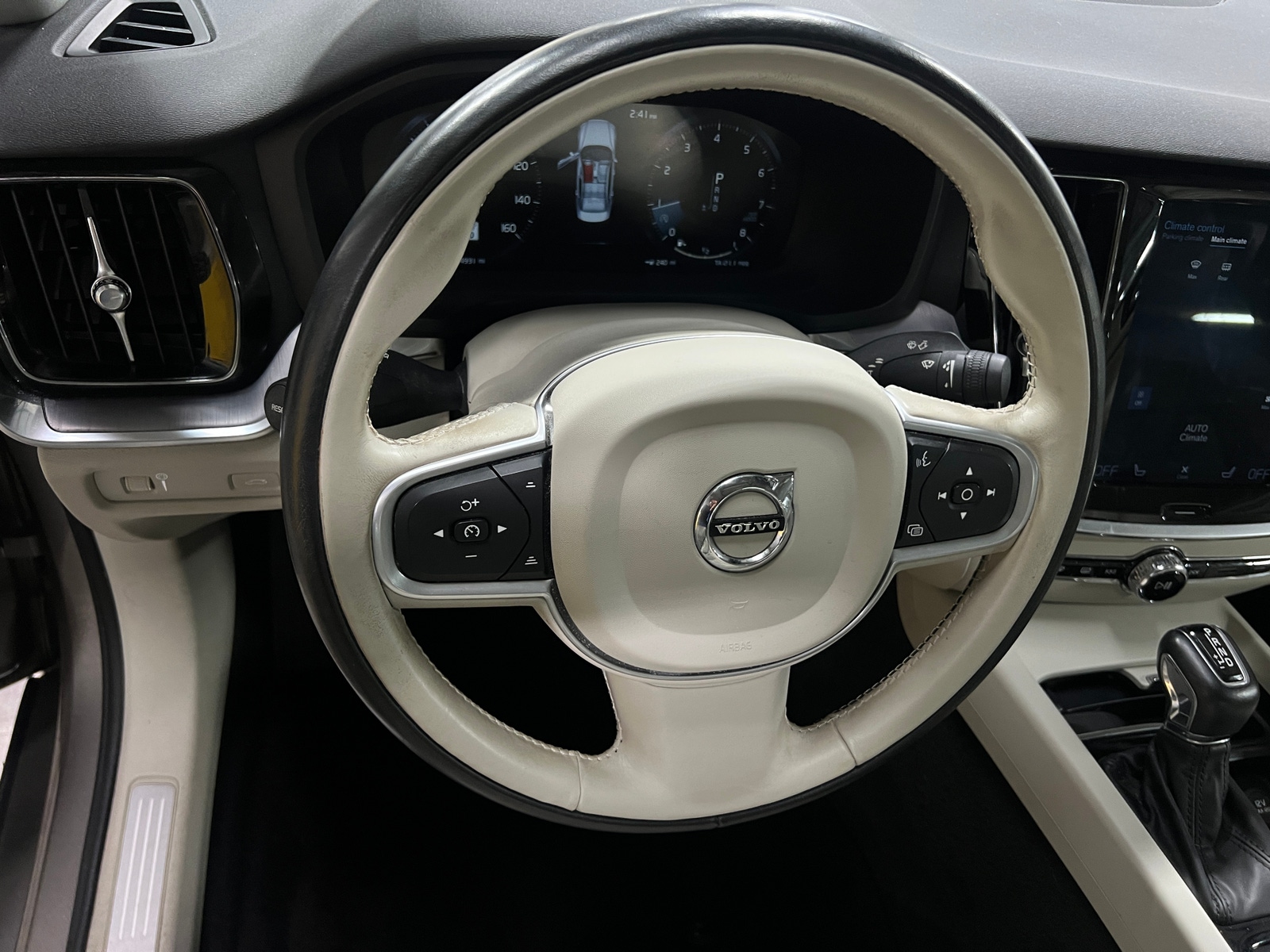 Thumbnail: 2020 Volvo S60 - 4