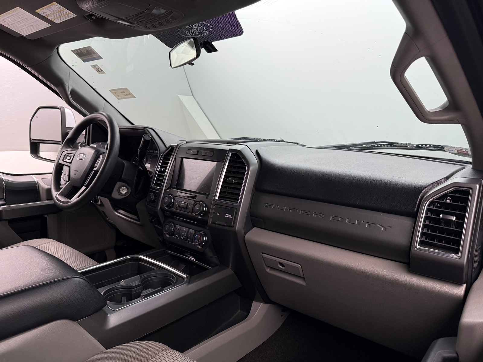 Thumbnail: 2017 Ford Econoline - 3