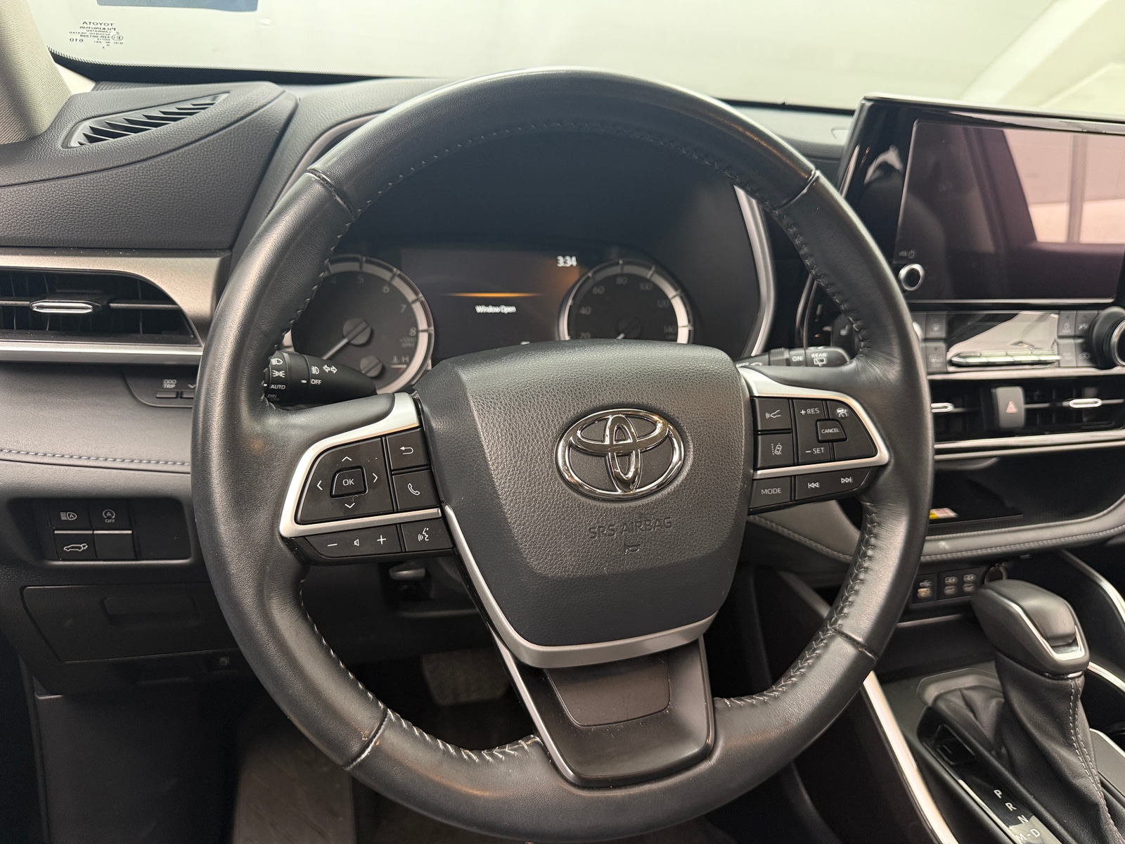 Thumbnail: 2023 Toyota Highlander - 5