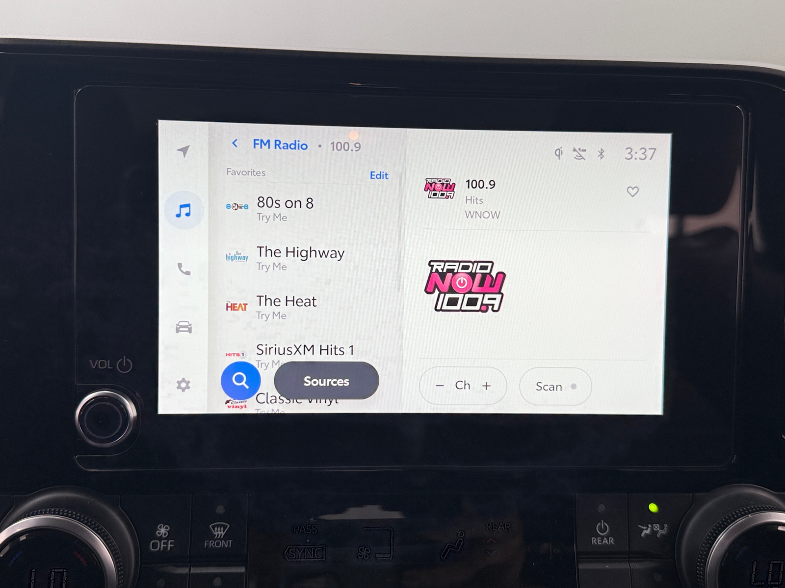 Thumbnail: 2023 Toyota Highlander - 4