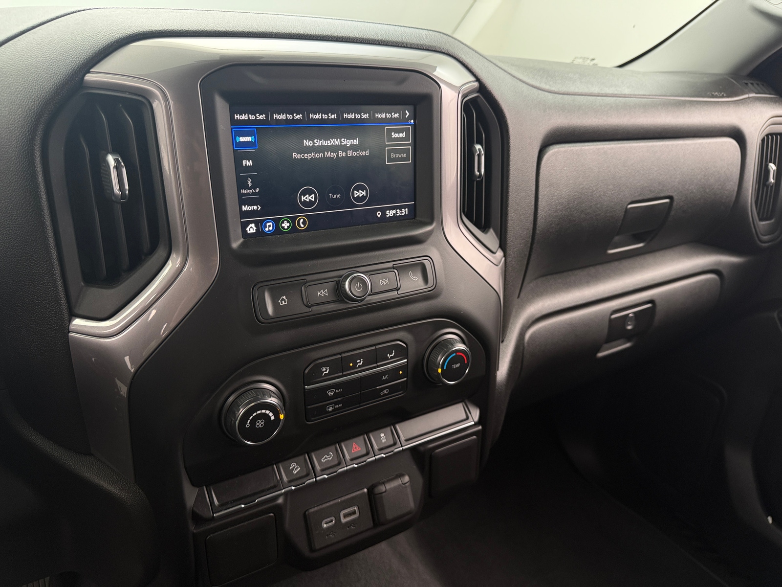 Thumbnail: 2021 Chevrolet Silverado 1500 - 4