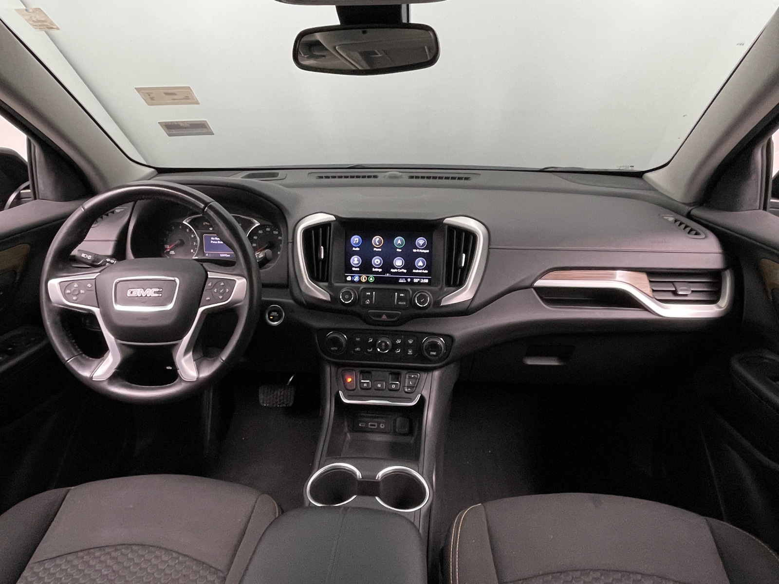 Thumbnail: 2020 GMC Terrain - 3