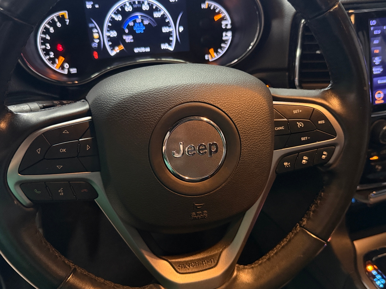 Thumbnail: 2019 Jeep Grand Cherokee - 4