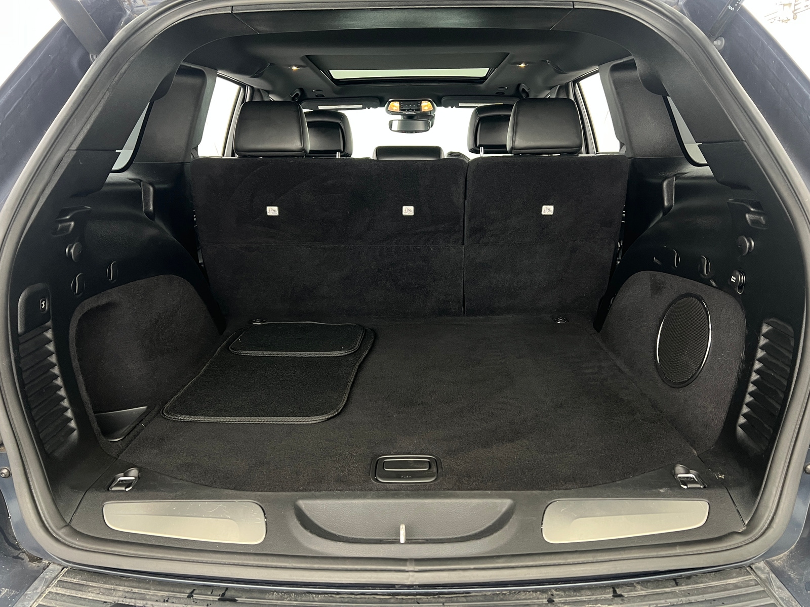 Thumbnail: 2019 Jeep Grand Cherokee - 6