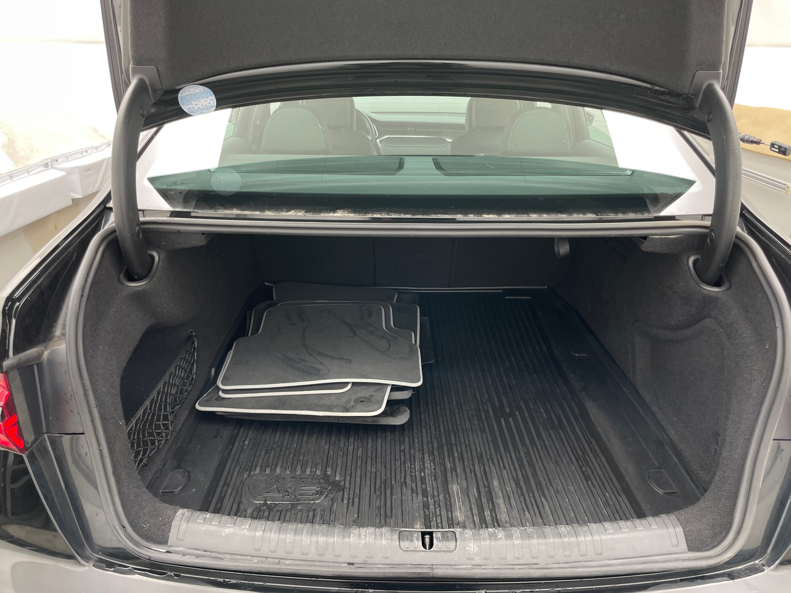 Thumbnail: 2020 Audi A6 - 6