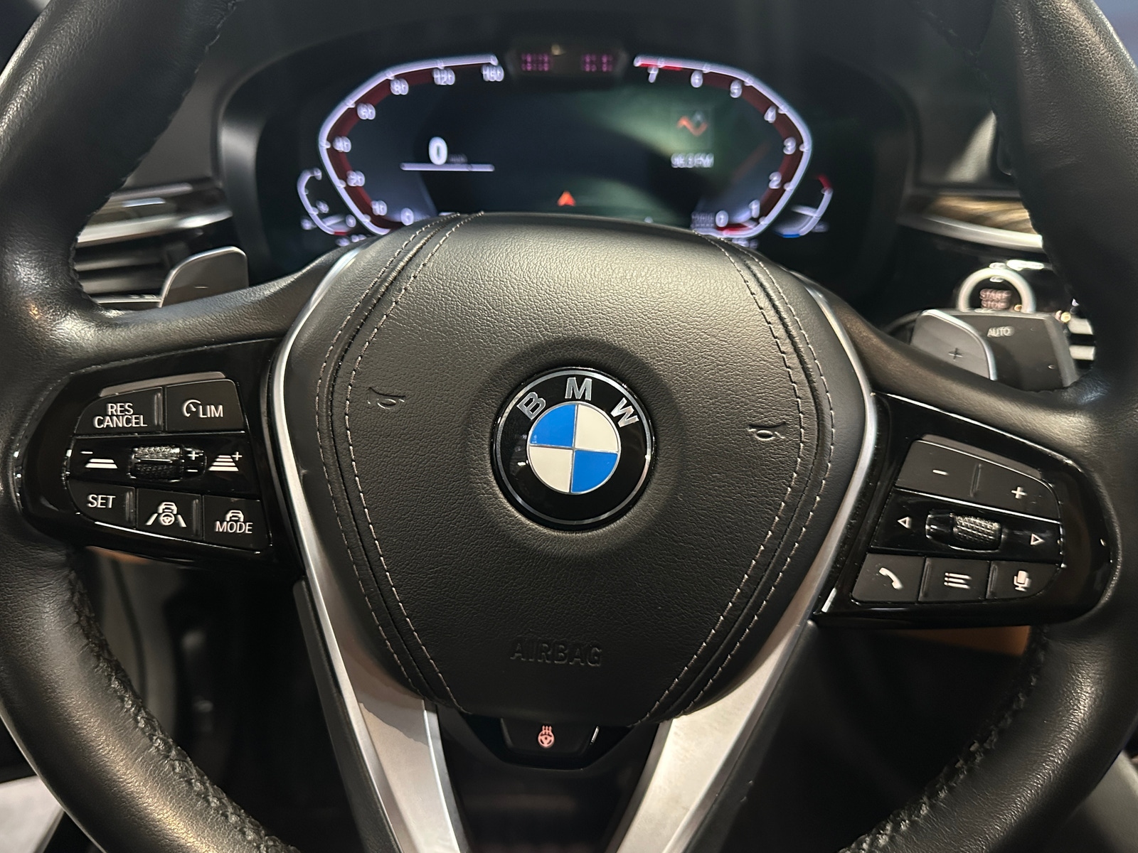 Thumbnail: 2023 BMW 5 Series - 4