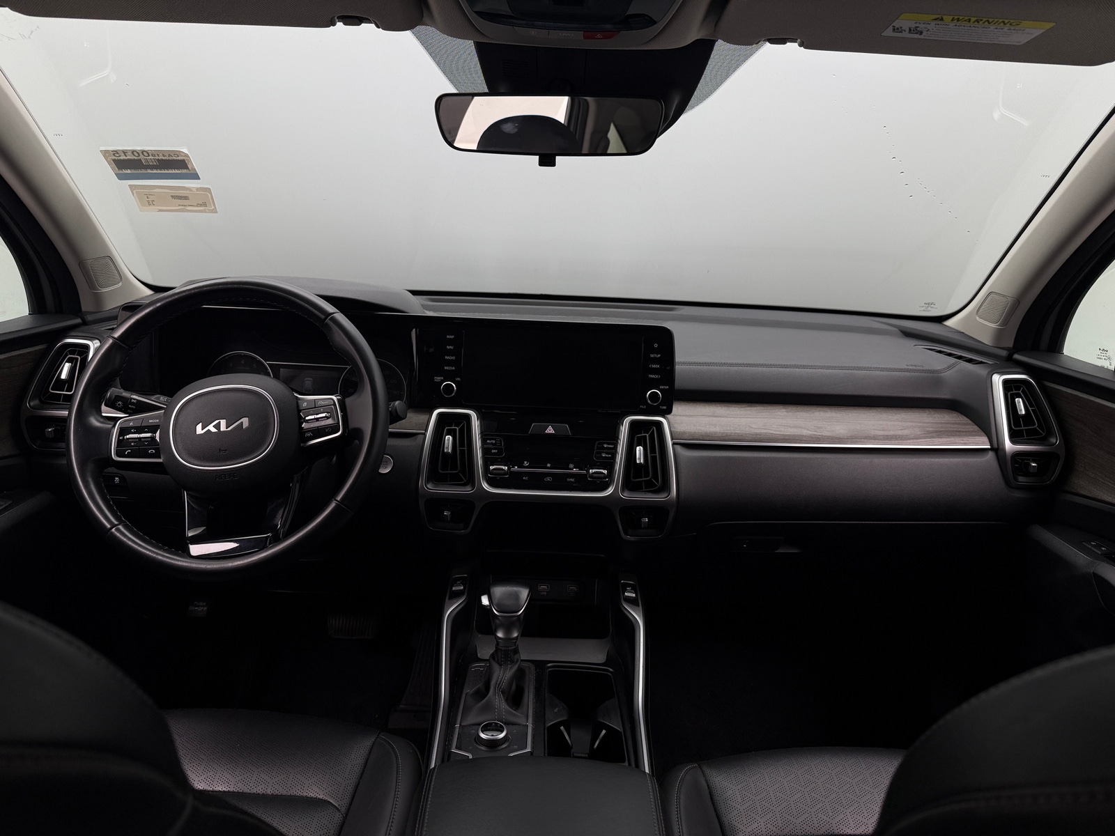 Thumbnail: 2022 Kia Sorento - 2