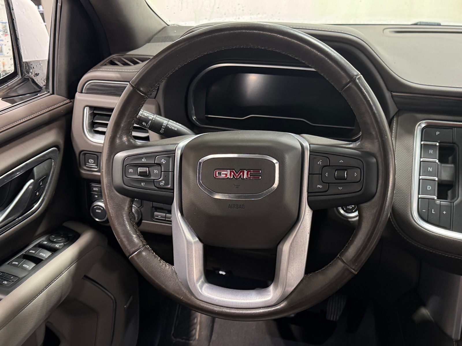 Thumbnail: 2022 GMC Yukon XL - 4