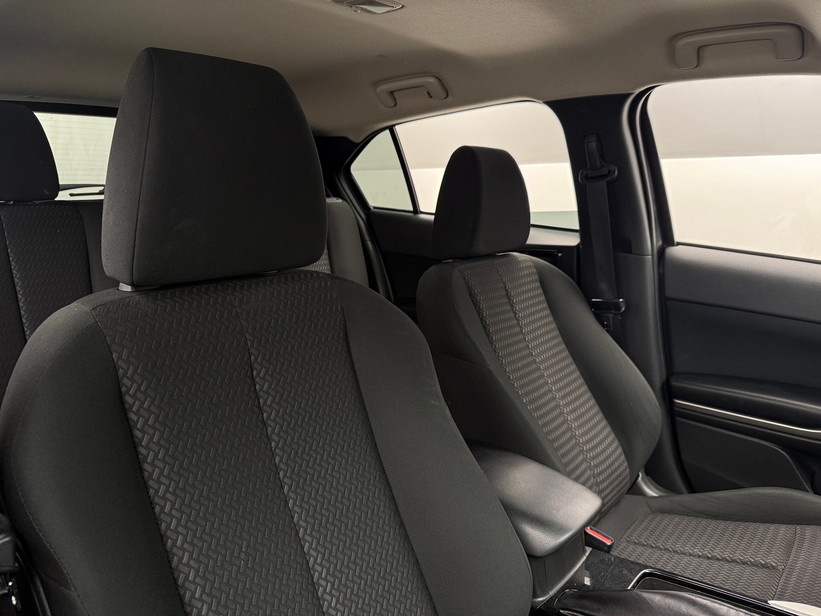 Thumbnail: 2024 Mitsubishi Eclipse Cross - 2