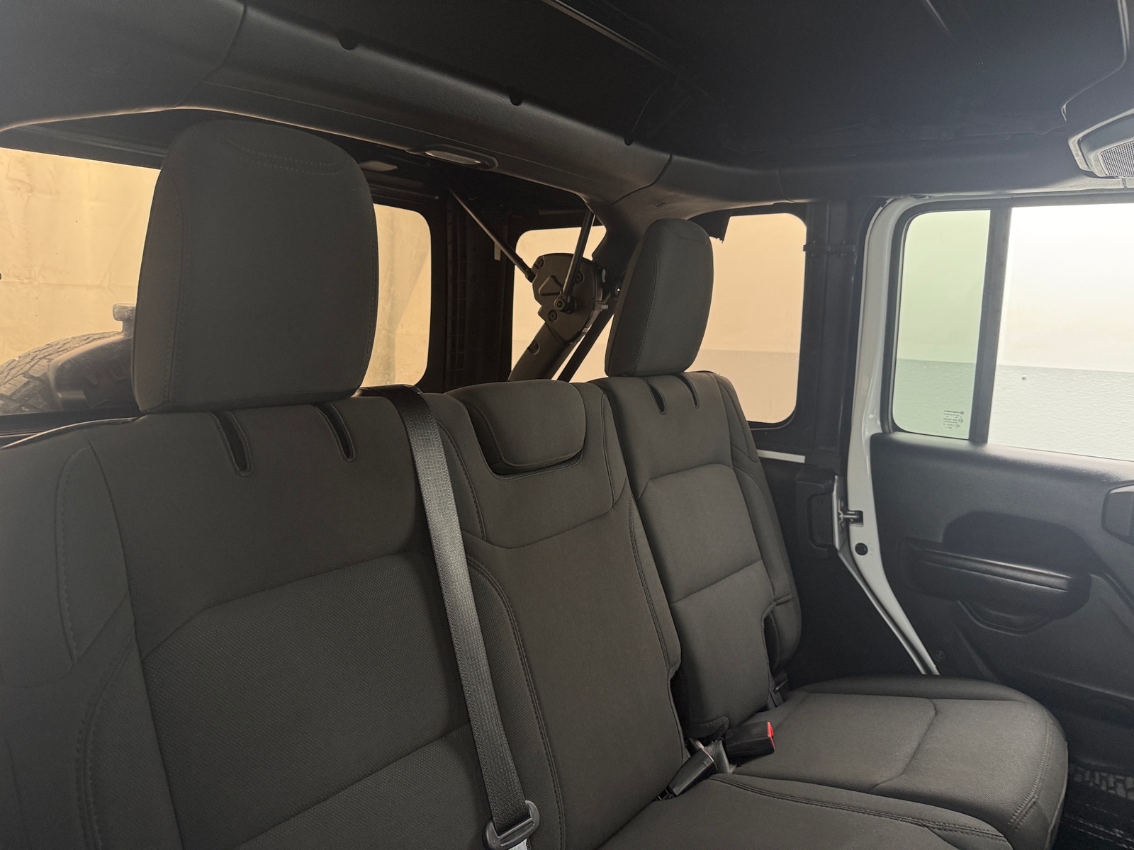 Thumbnail: 2021 Jeep Wrangler - 6