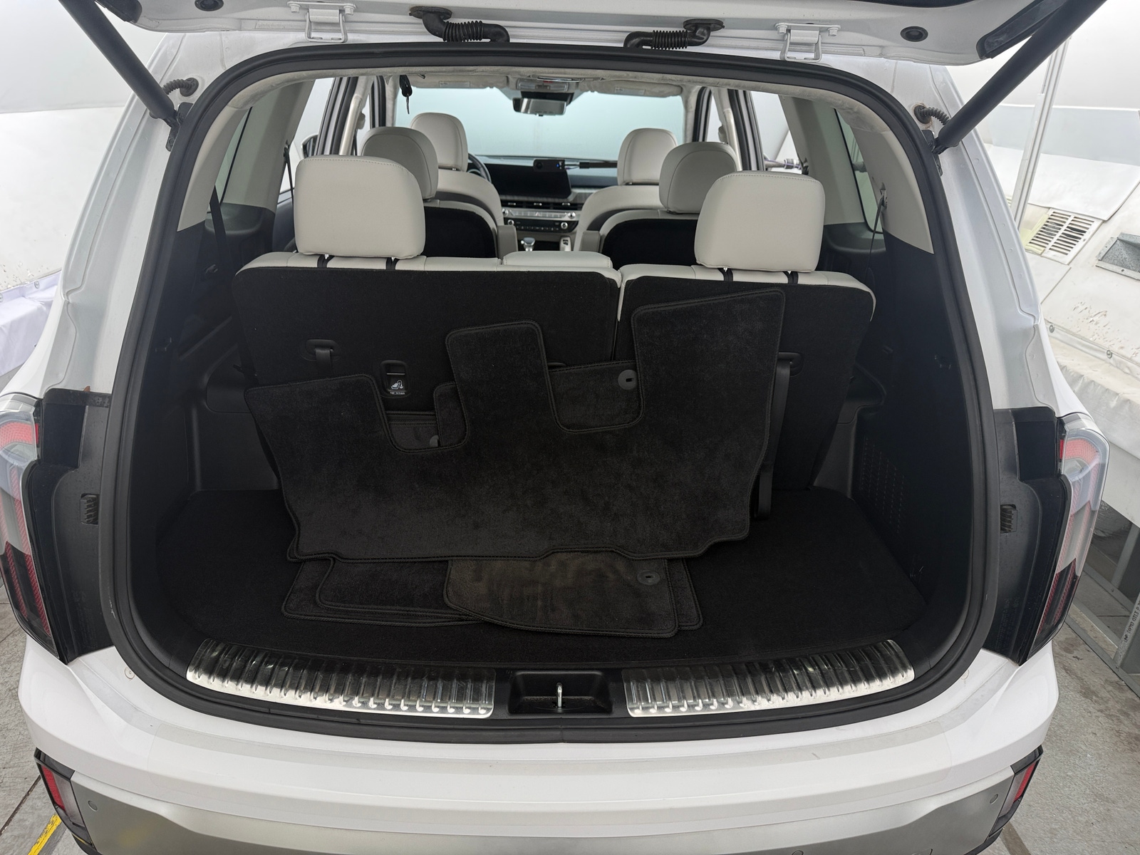 Thumbnail: 2024 Kia Telluride - 6