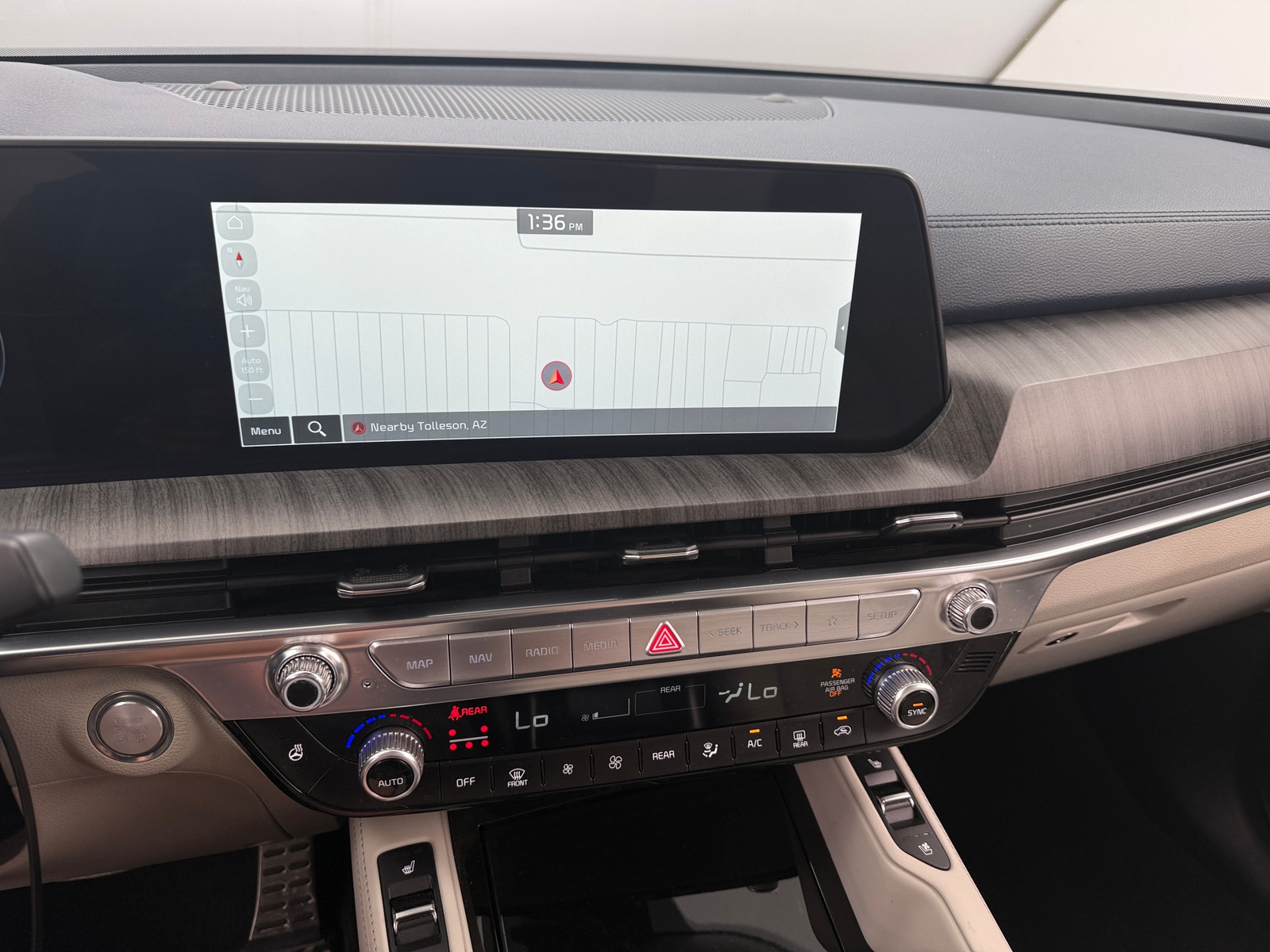 Thumbnail: 2024 Kia Telluride - 3