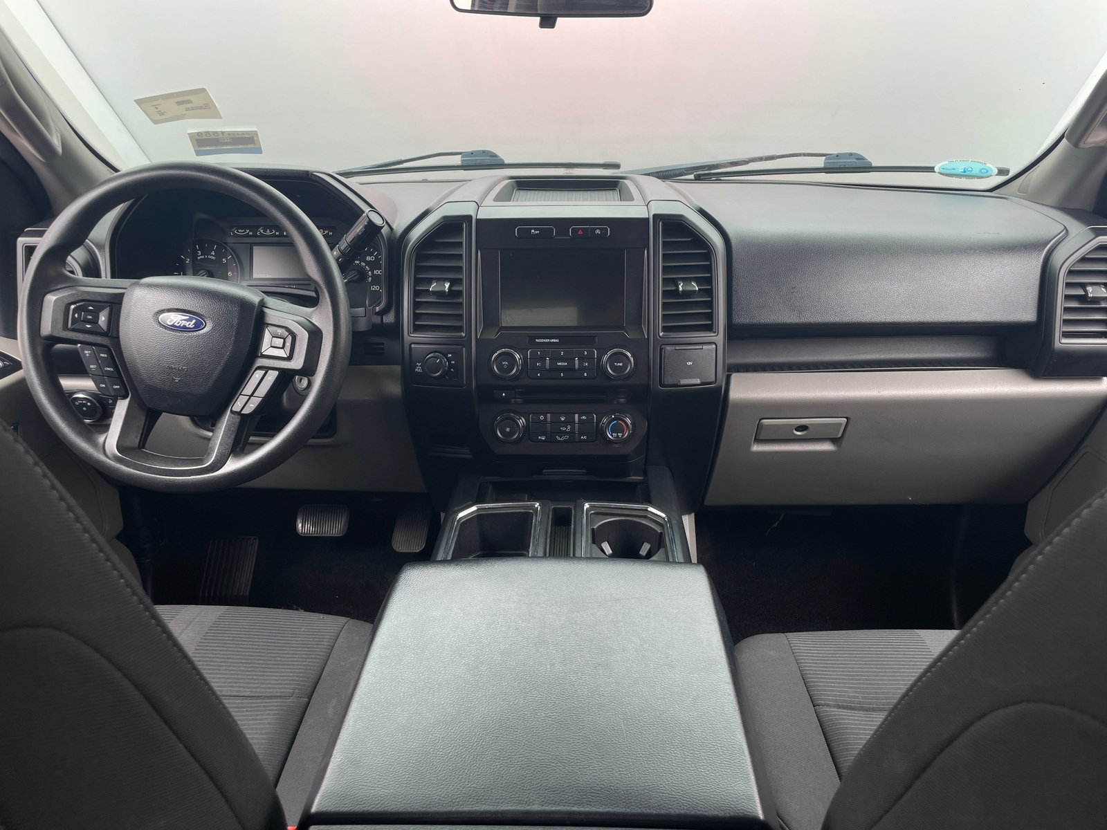 Thumbnail: 2018 Ford Econoline - 3