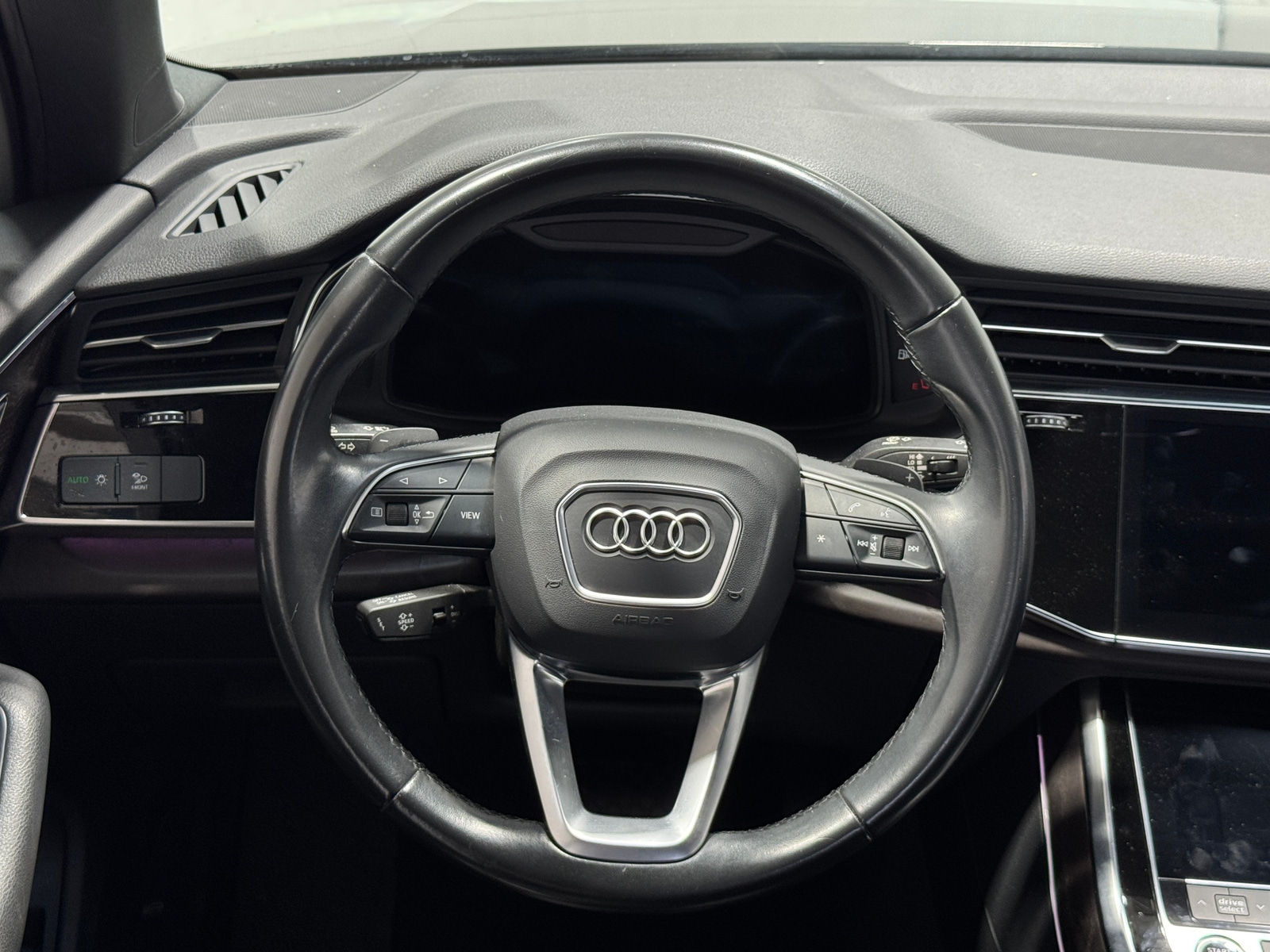 Thumbnail: 2022 Audi Q7 - 4