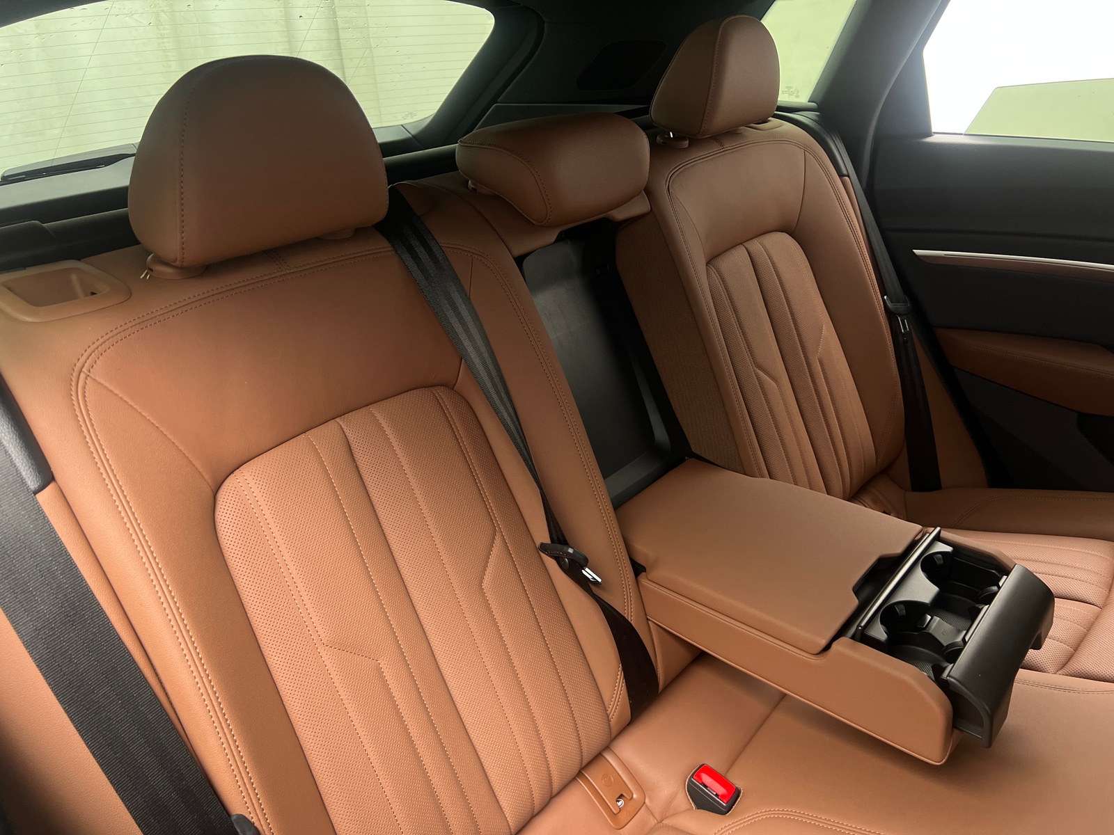 Thumbnail: 2019 Audi e-tron - 5