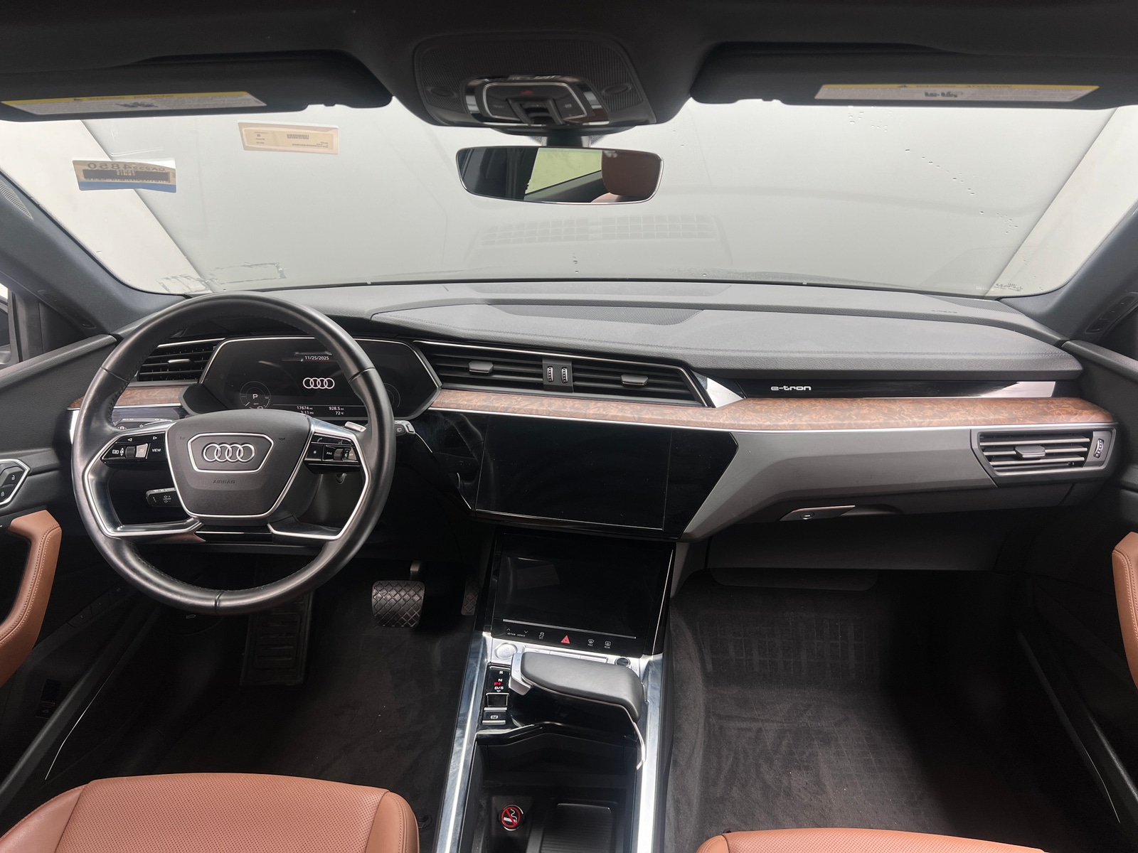 Thumbnail: 2019 Audi e-tron - 2