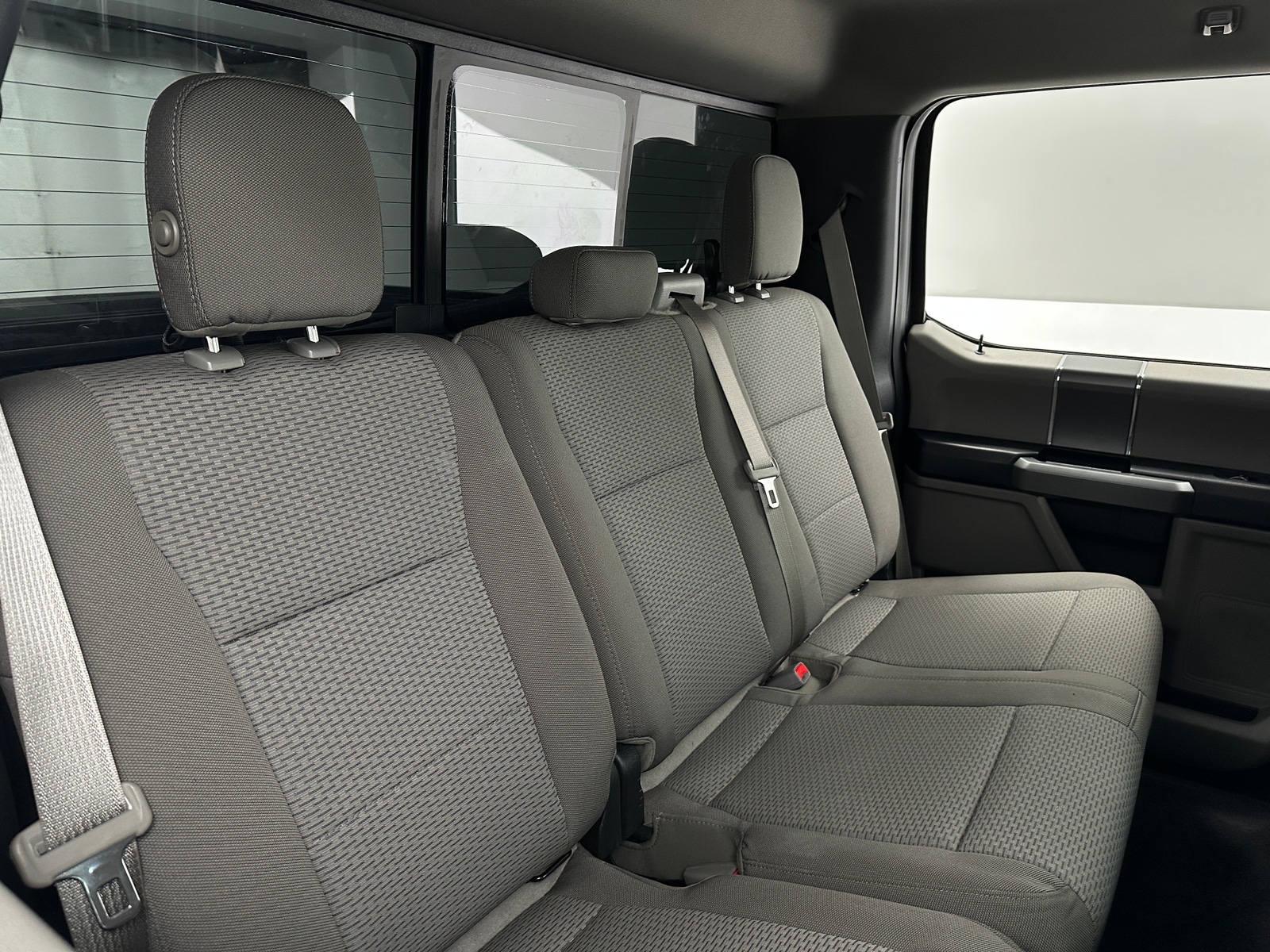 Thumbnail: 2017 Ford Econoline - 6