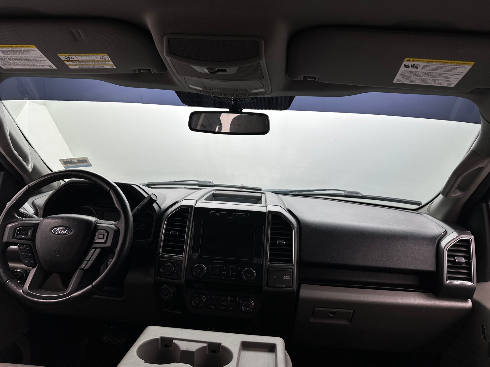 Thumbnail: 2017 Ford Econoline - 3