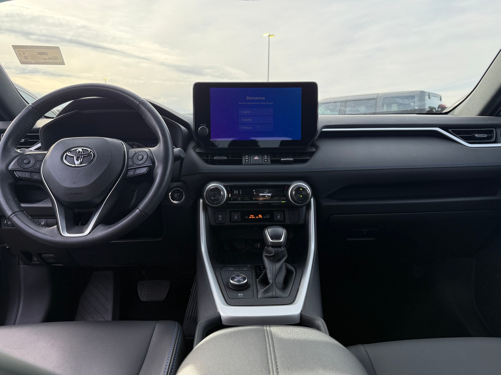 Thumbnail: 2024 Toyota RAV4 - 2