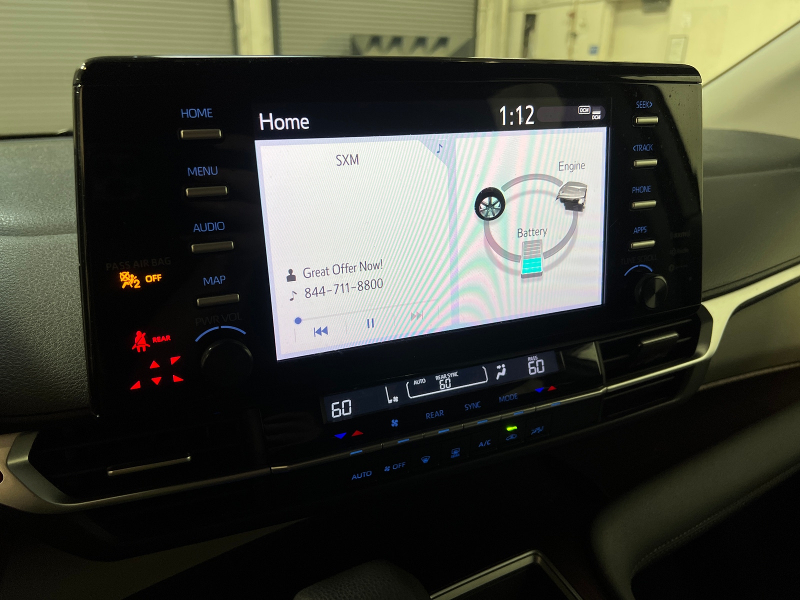 Thumbnail: 2021 Toyota Sienna - 4