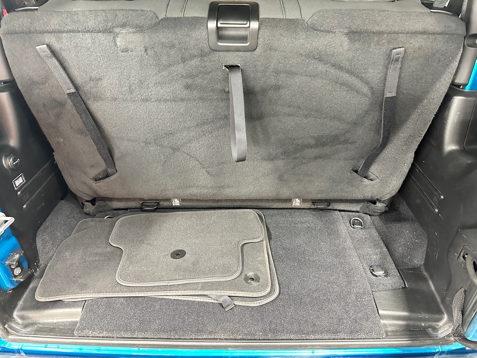 Thumbnail: 2019 Jeep Wrangler - 7