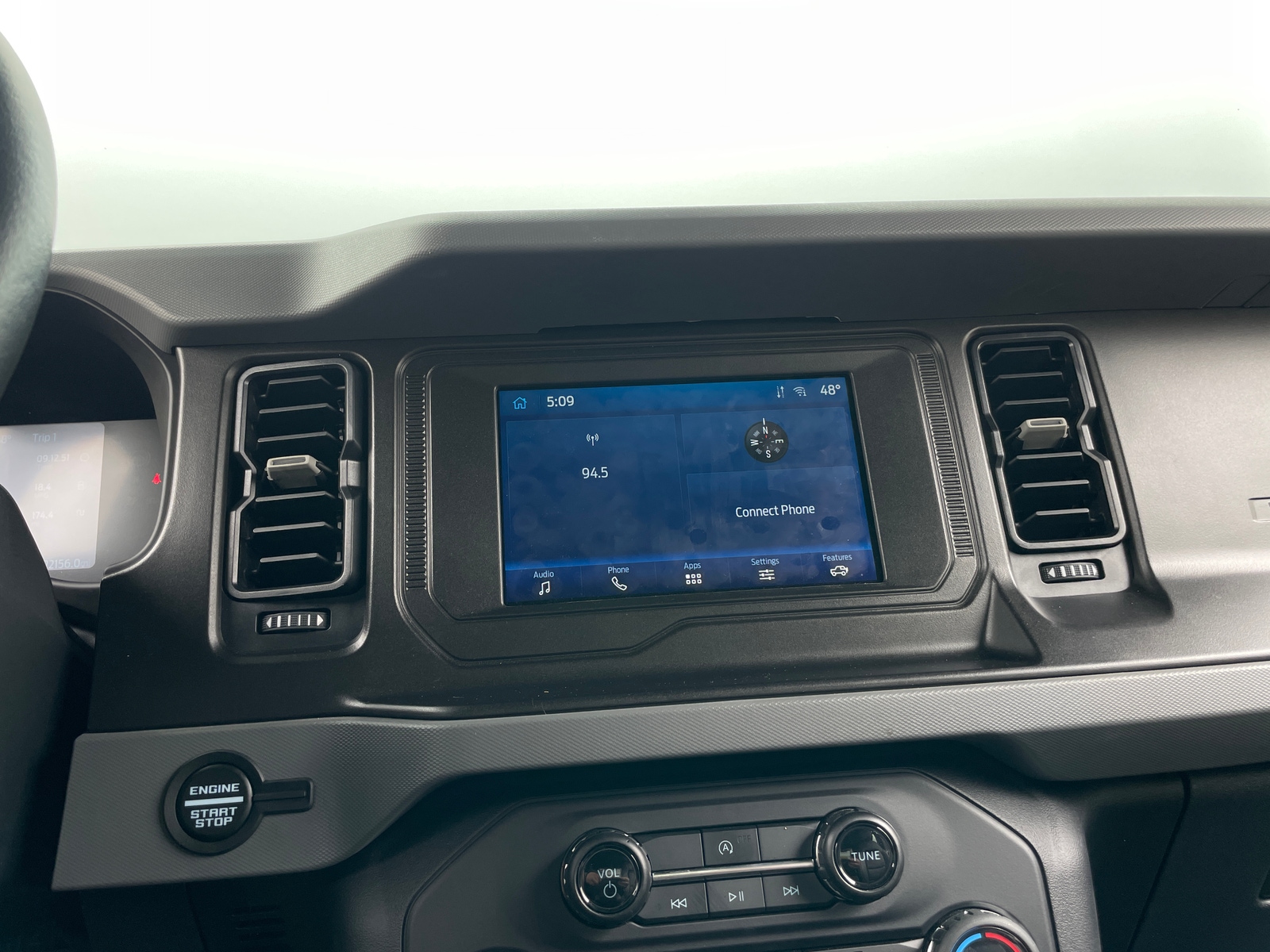 Thumbnail: 2023 Ford Bronco - 4