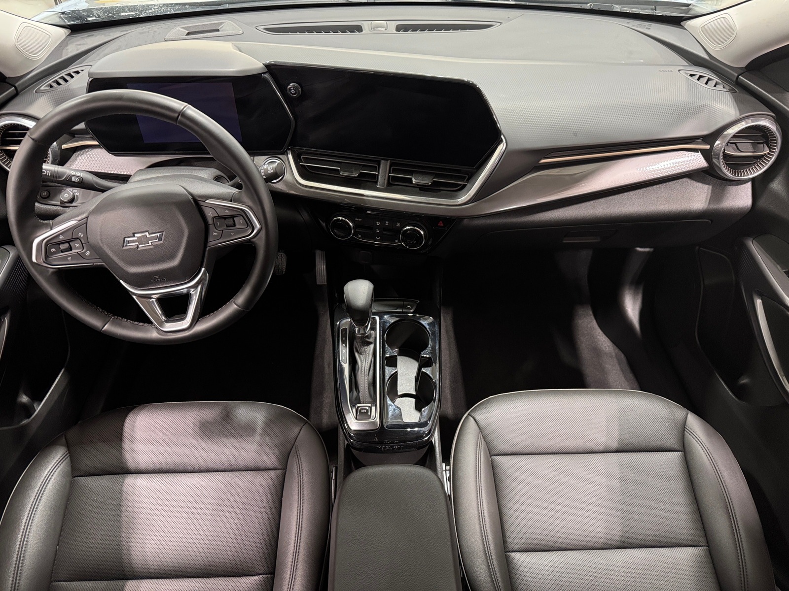 Thumbnail: 2025 Chevrolet Trax - 2