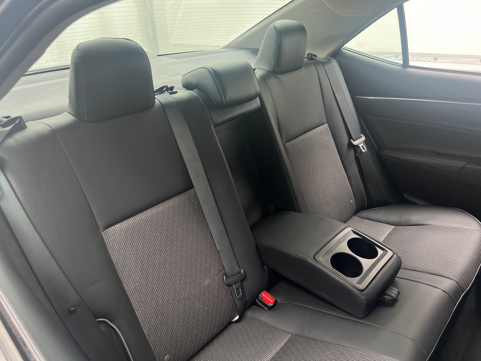 Thumbnail: 2016 Toyota Corolla - 6