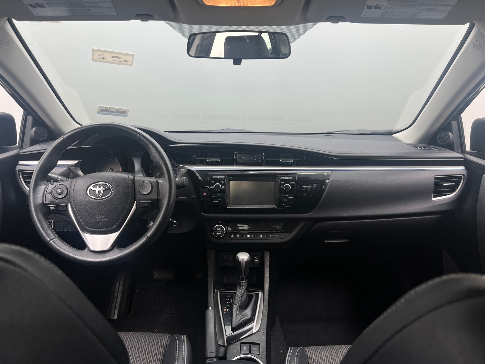 Thumbnail: 2016 Toyota Corolla - 3