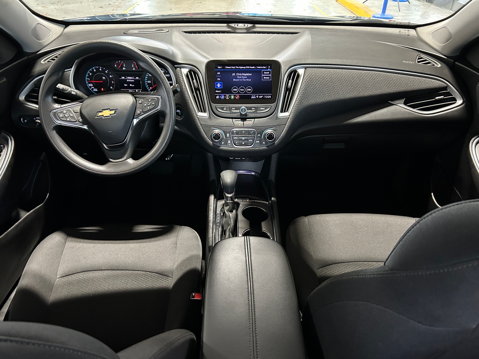 Thumbnail: 2024 Chevrolet Malibu - 3