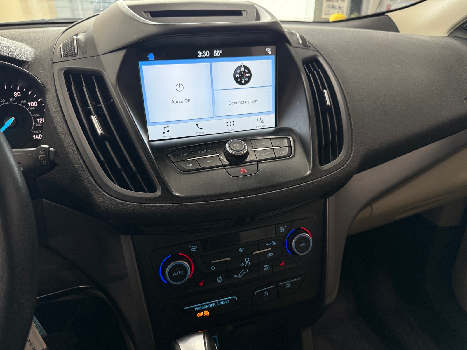 Thumbnail: 2018 Ford Escape - 3